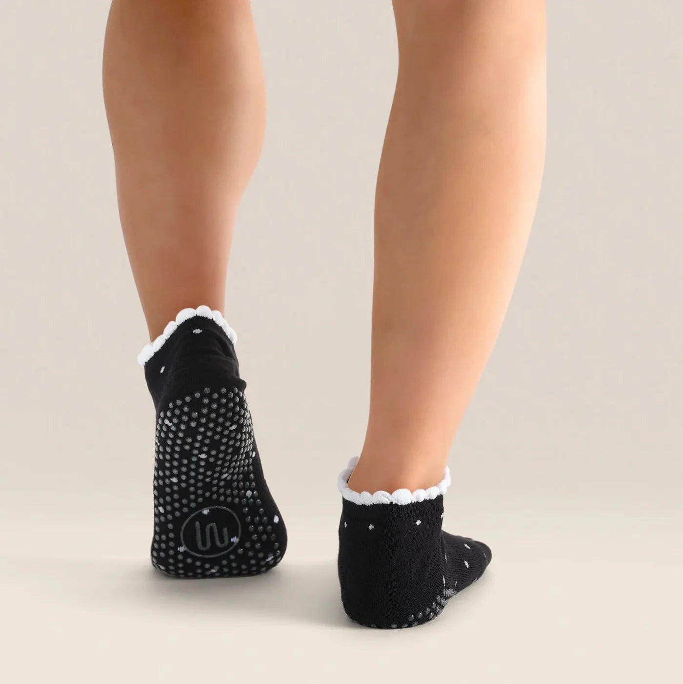 Classic Grip Socks - Polka Ruffle (Barre / Pilates)