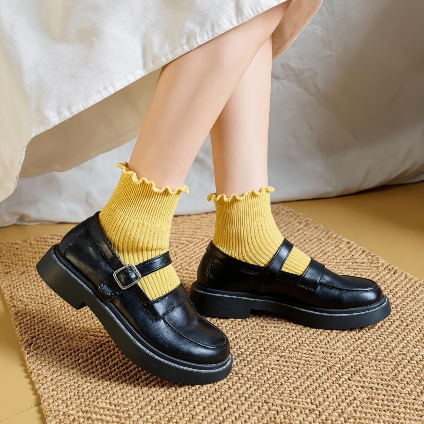 Six Pack Cotton Knit Ruffle Style Socks