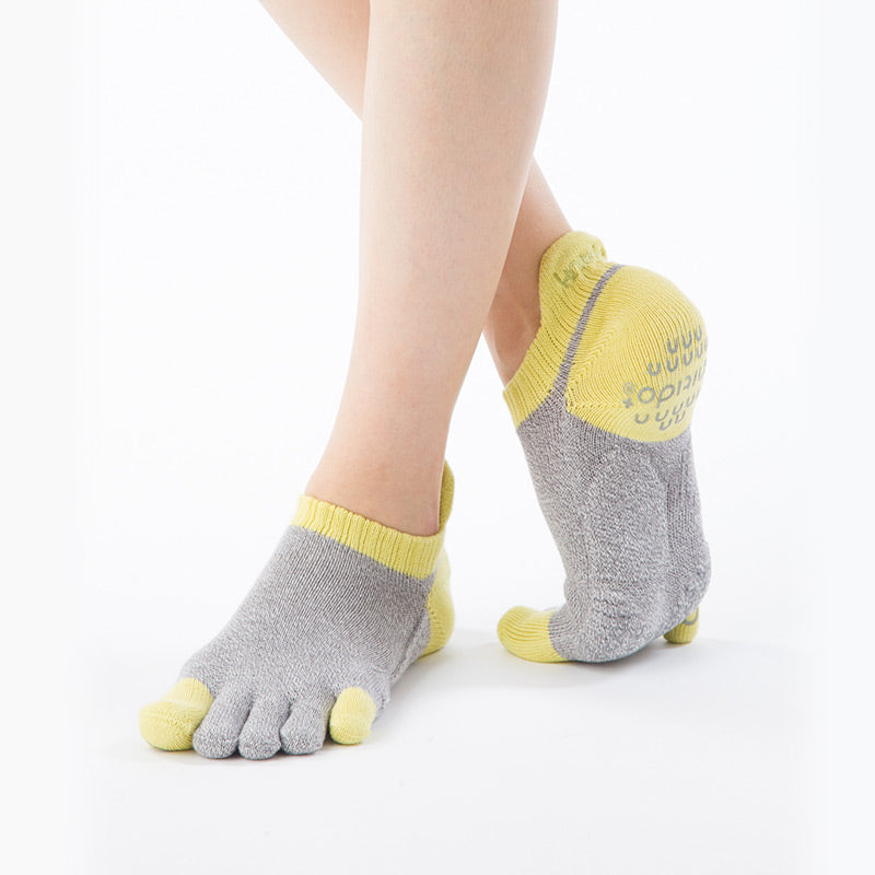 Two Colors Ankle Grip Toe Socks With Power Pads