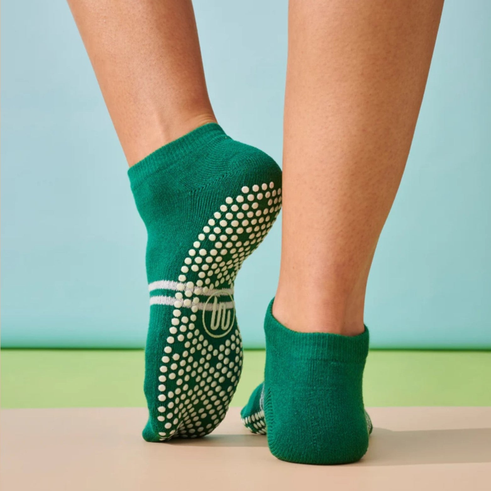 Classic Low Rise Striped Grip Socks - (Barre / Pilates)