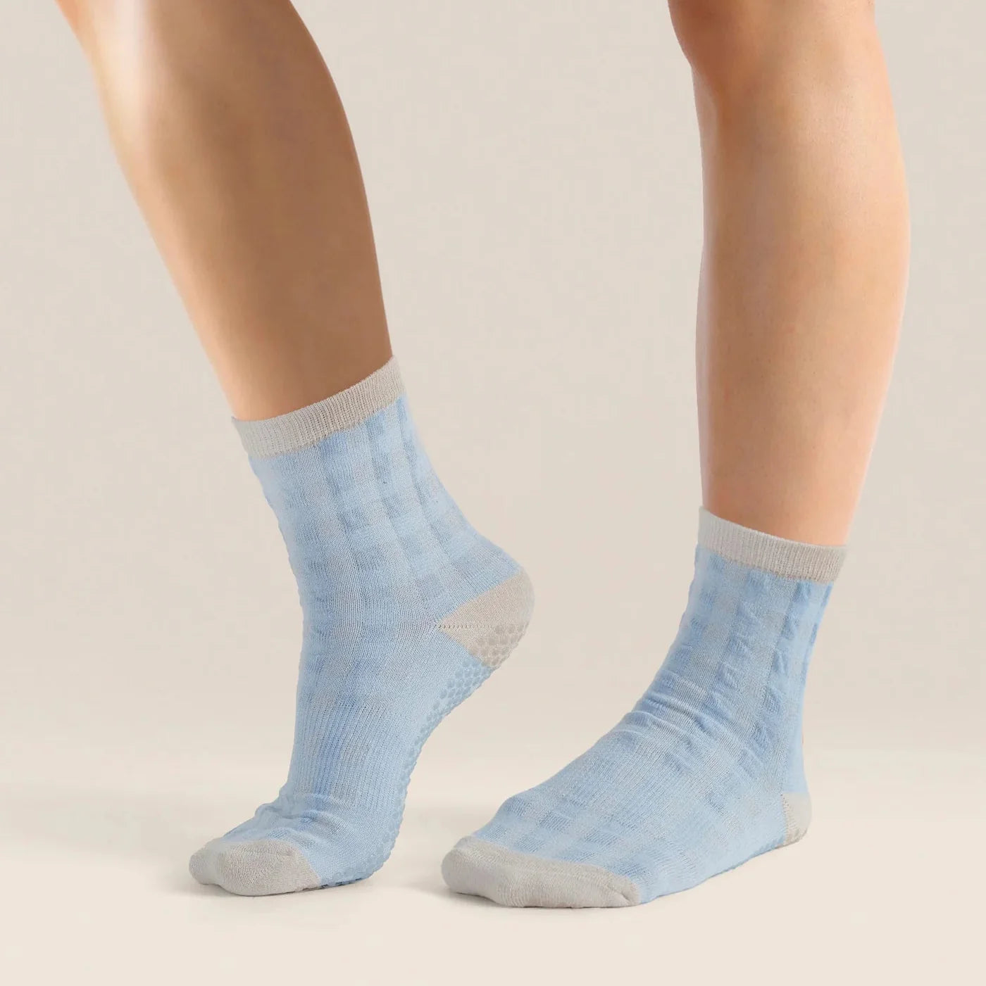 Crew Grip Socks - Gingham (Barre / Pilates)