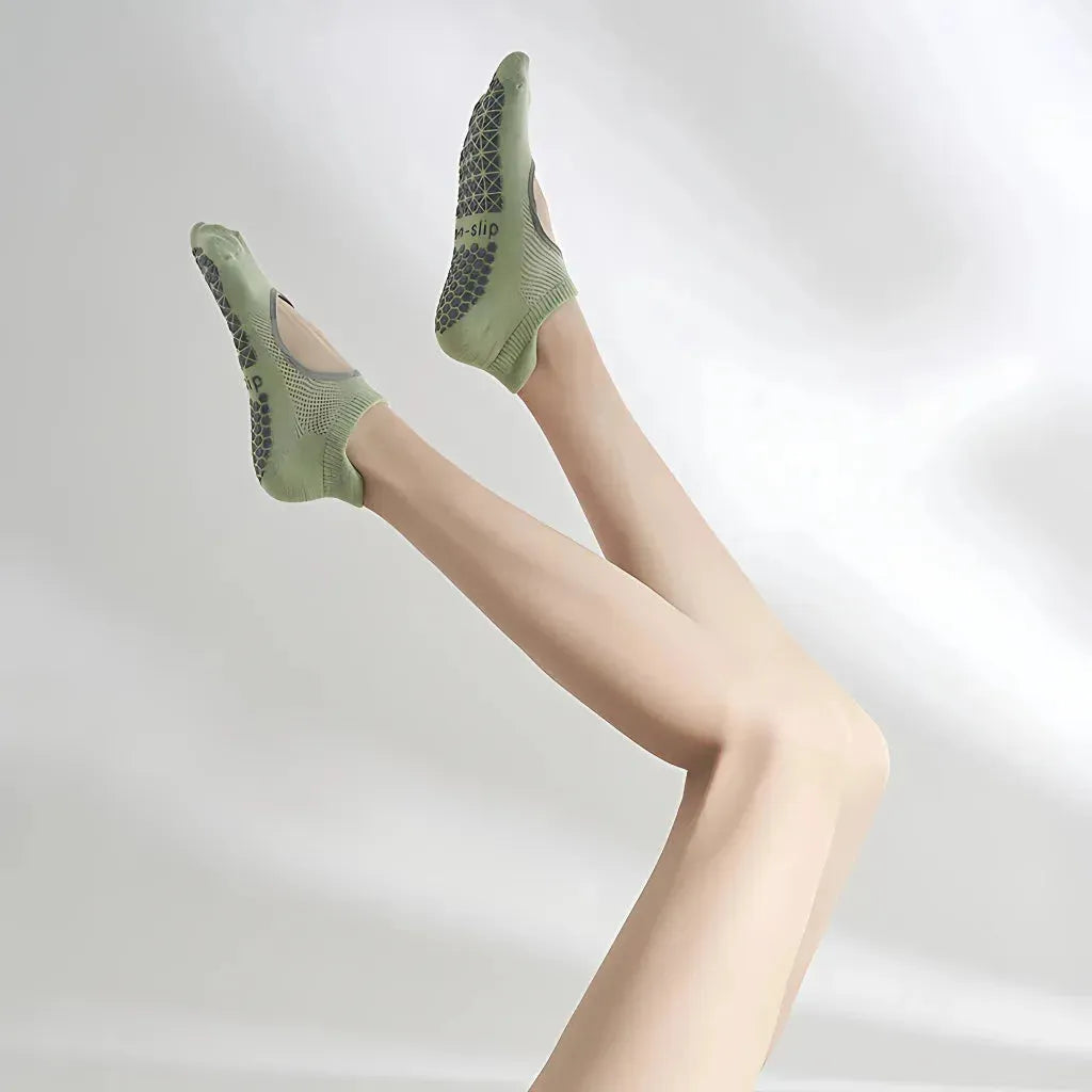 Non Slip Yoga Socks For Women With Cotton Comfort