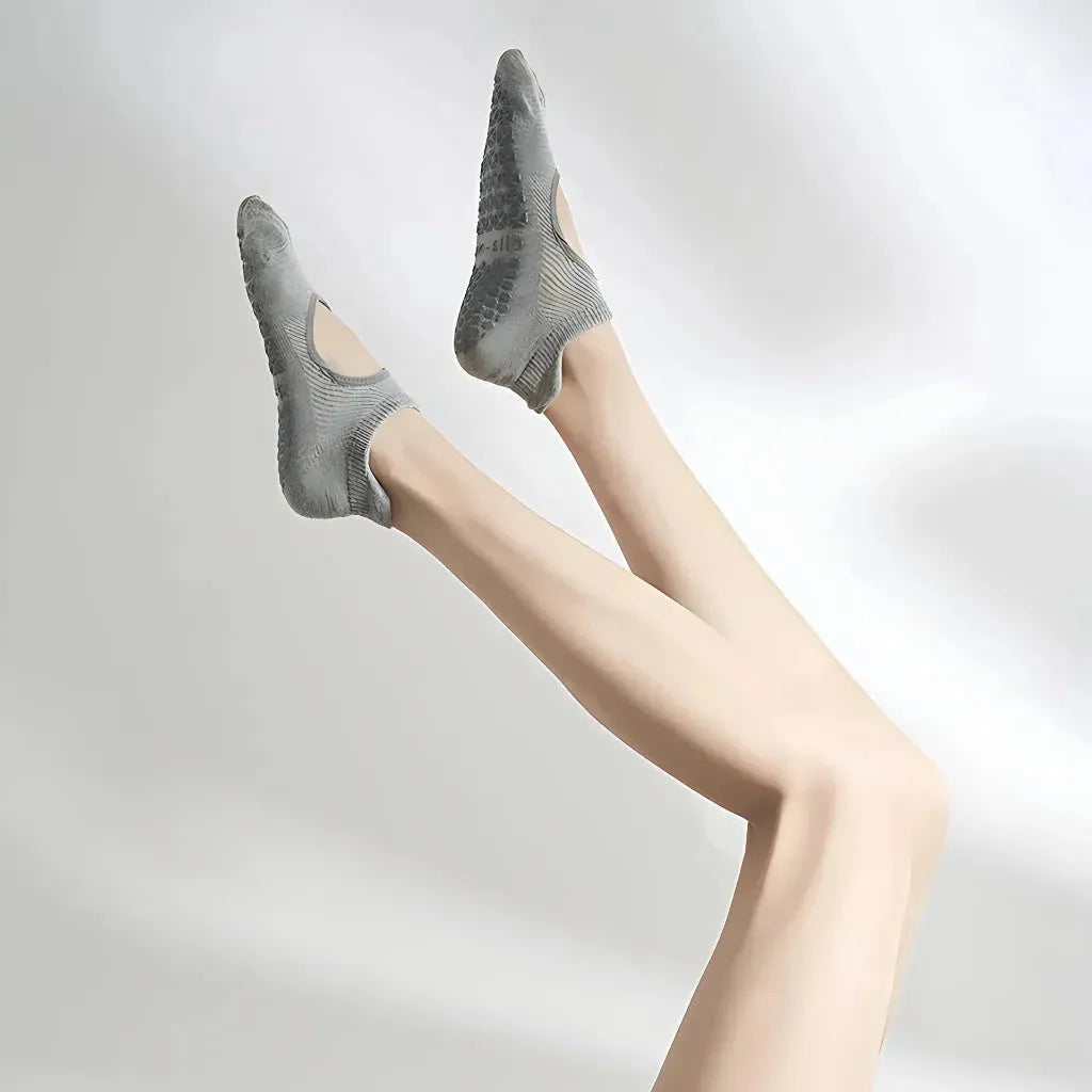 Non Slip Yoga Socks For Women With Cotton Comfort